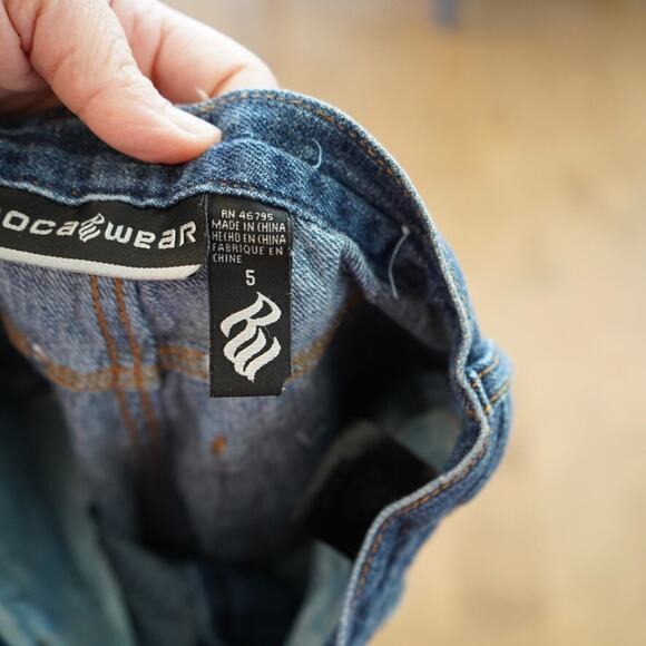 Rocawear Jeans Kids 5 Blue Denim Embroidered Pocket Straight Leg 5 Pocket Preppy - Picture 5 of 10